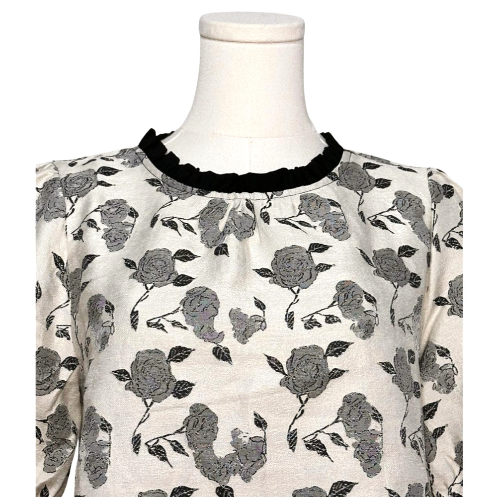 Voy NWT Black White Jacquard Rose Print Puff Sleeve Blouse Small Romantic - Picture 2 of 9